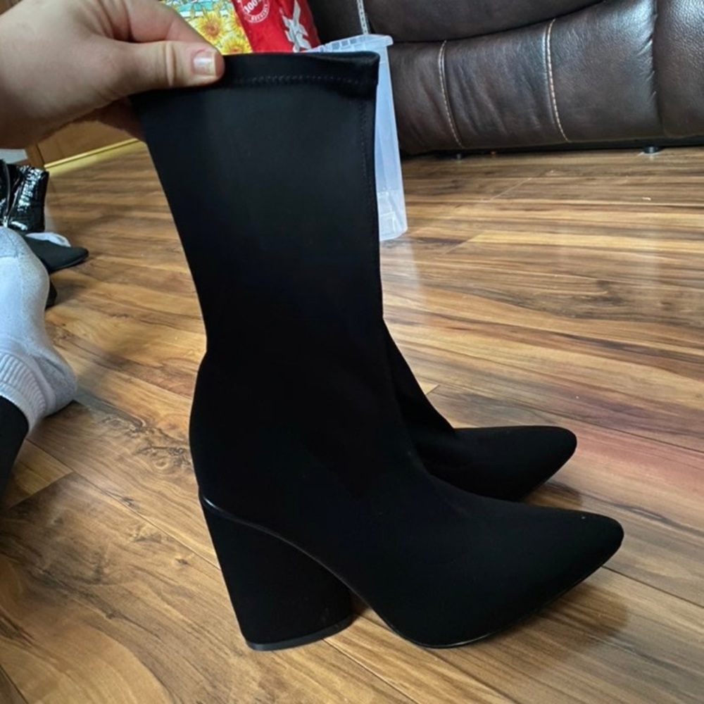 High heel boots